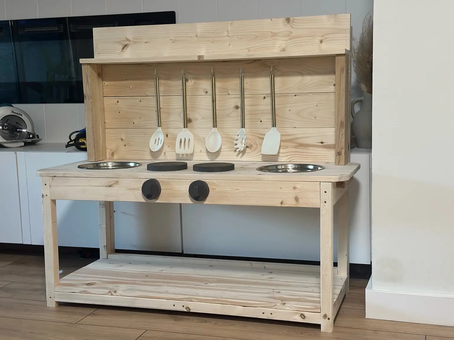 Natural Two-Bowl Kitchen — Angle