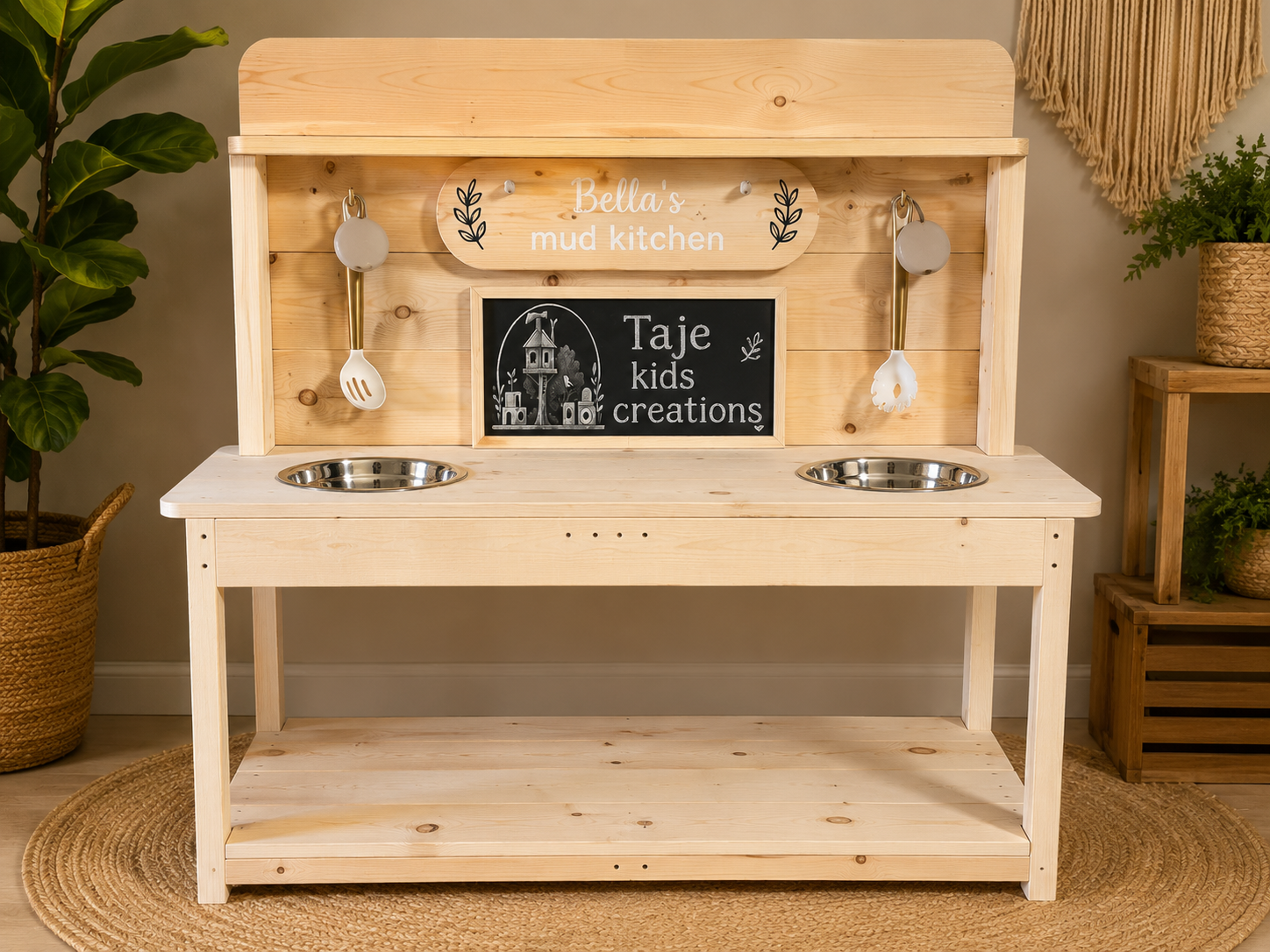 Bella’s Mud Kitchen